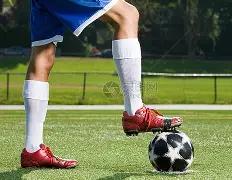 黄日华陪女,儿就医,丧偶后独自,米兰体育平台,米兰体育官方网站,米兰体育登录入口,米兰体育app下载