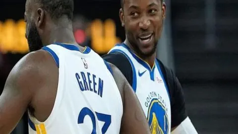 逃离鸭科夫荣膺Sensor Tower APAC Award