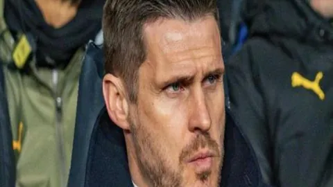 在雨幕中见证传奇！帕尔默独中两元却险些逆转，切尔西伦敦雨战主场意外翻船！